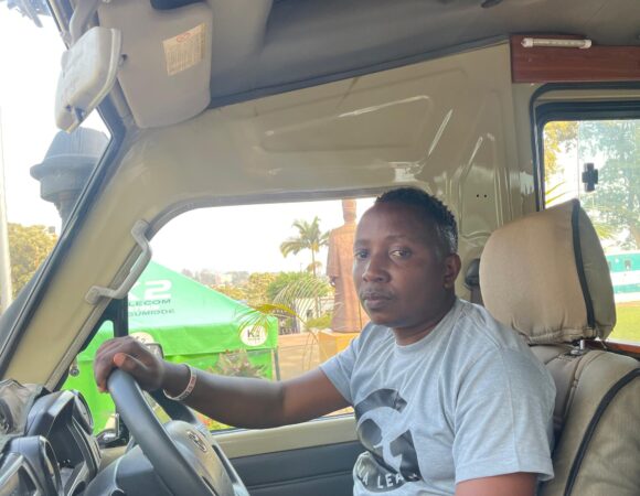 Meet the Experts: Our Professional Guides Make the Journey Unforgettable